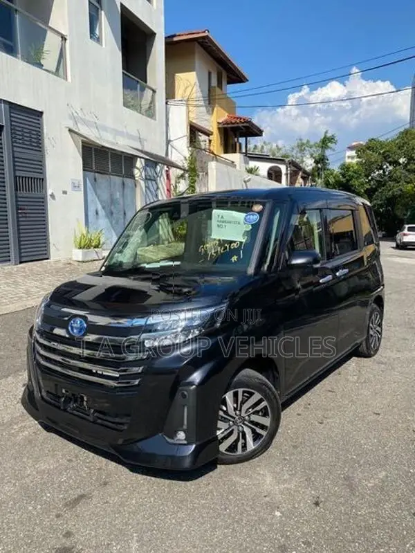 Toyota Roomy Custom G 2023