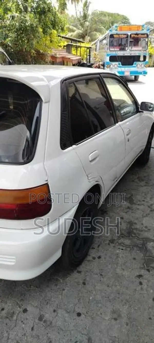 Toyota Starlet EP 82 1997