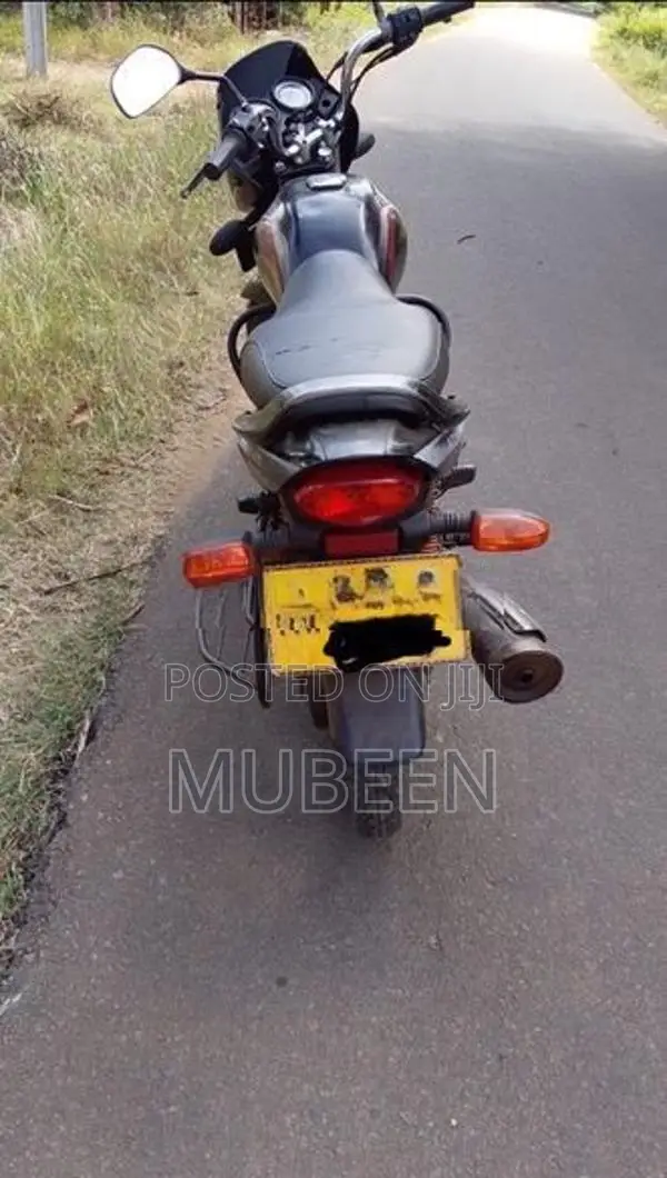 Bajaj Platina 125 2011