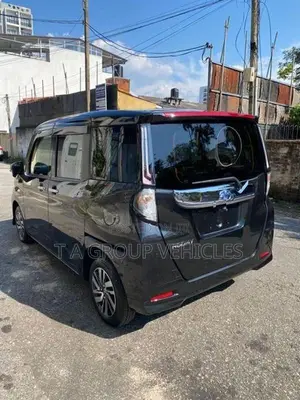 Toyota Roomy Custom G 2023