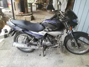 Hero Glamour 125 2006