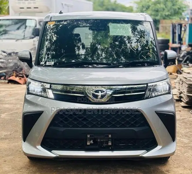 Toyota Roomy 2024