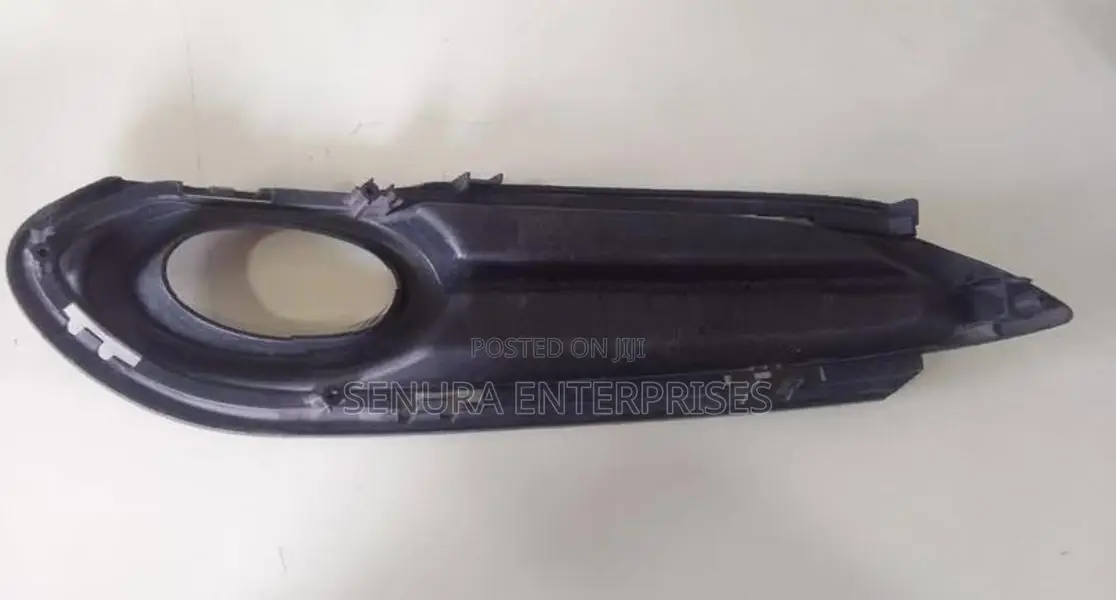 Honda Vezel RU3 Fog Light Cowling Rh