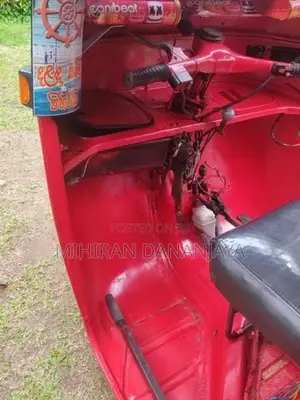 Bajaj RE 2006