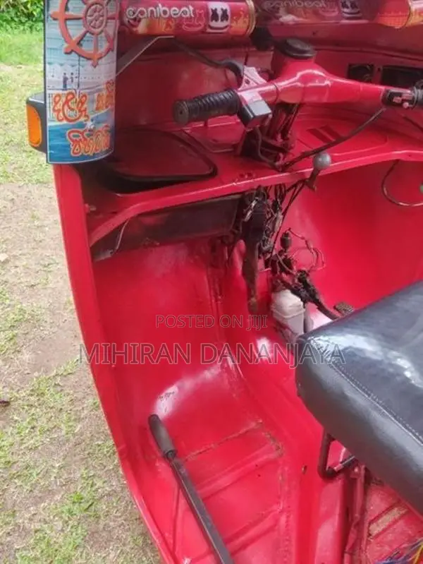 Bajaj RE 2006