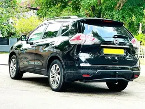 Nissan X-Trail (Petrol) 7 Seater 2015