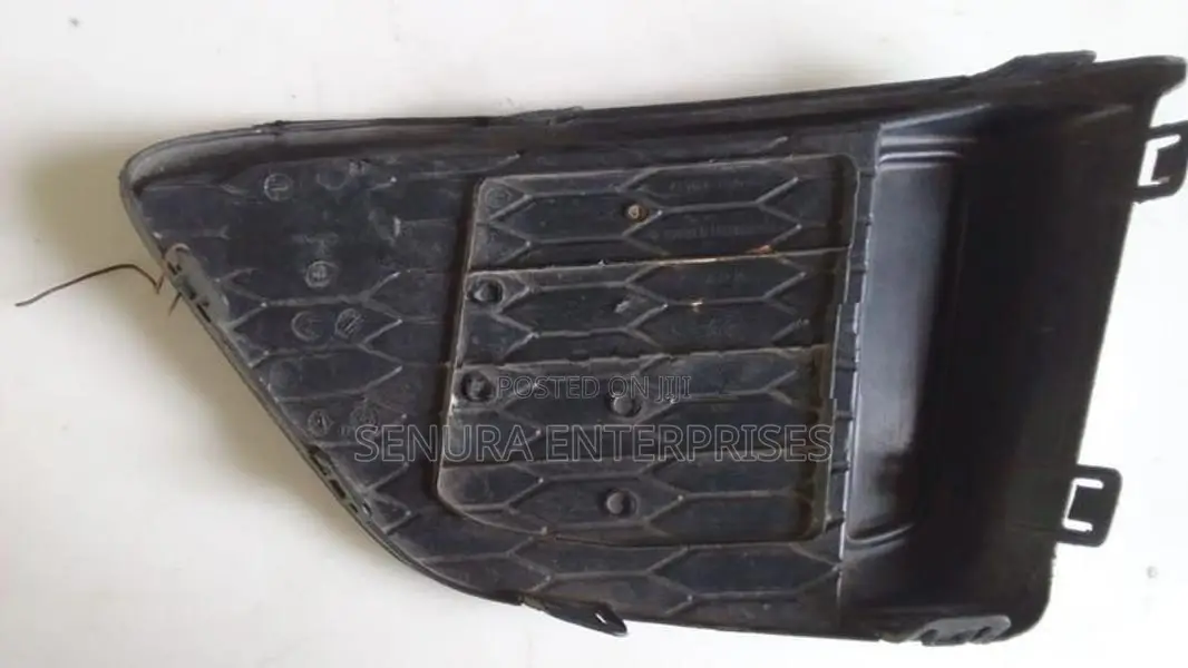 Honda Fit Gp5 Fog Light Cowling Rh