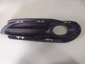Honda Vezel RU3 Fog Light Cowling Rh