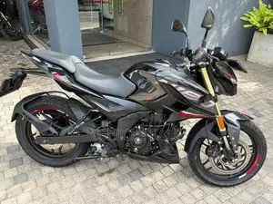 Bajaj Pulsar N160 2025