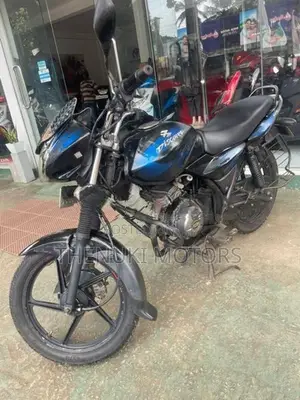 Bajaj Discover 2015