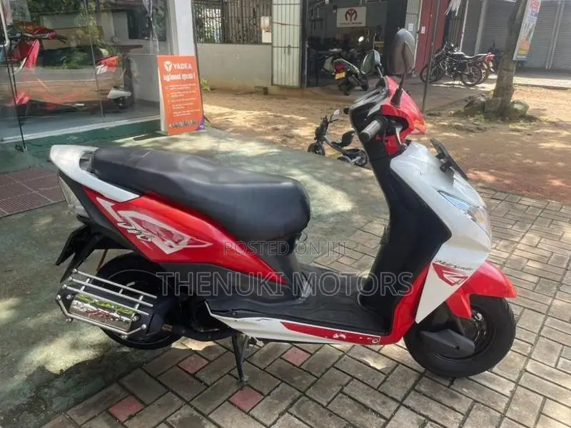 Honda Dio 2016