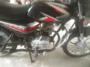 Bajaj CT100 2018
