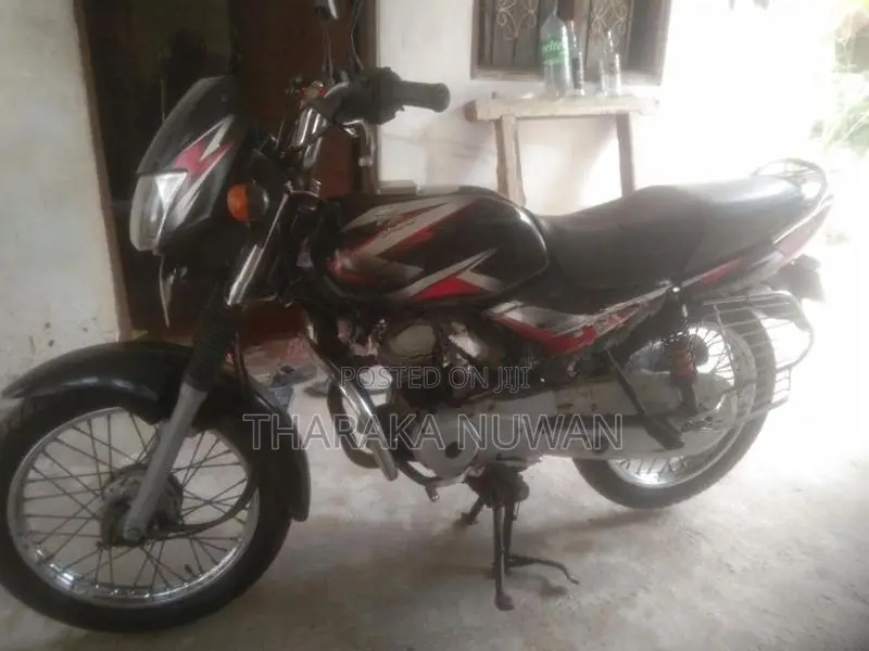 Bajaj CT100 2018