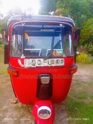 Bajaj RE 2005