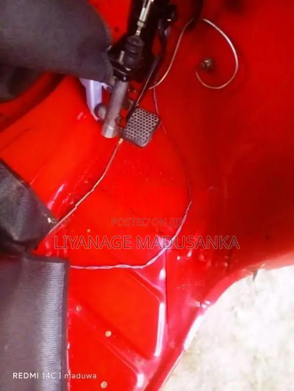 Bajaj RE 2005