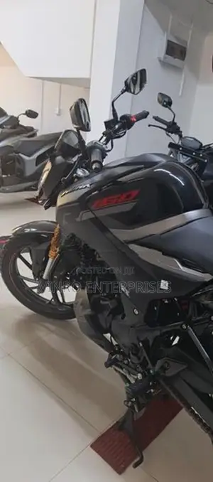 Hero Hunk 160R 2026