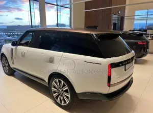 Land Rover Range SV 2026