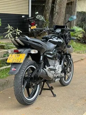 Bajaj Pulsar 150 2011