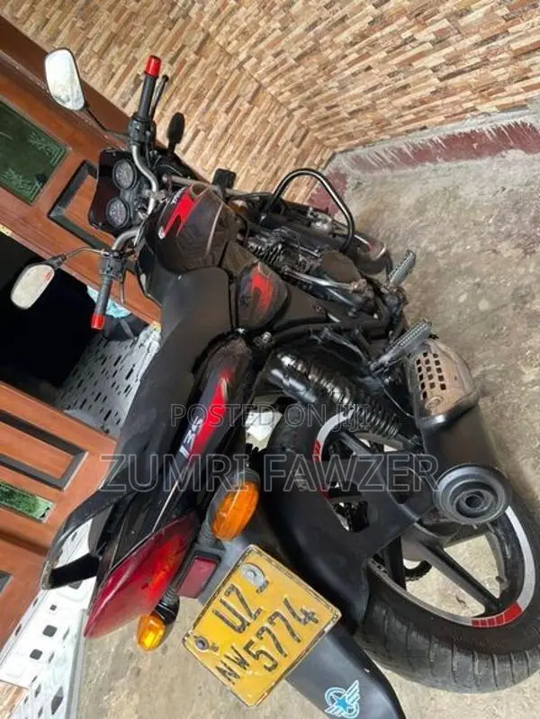 Bajaj Discover 2009