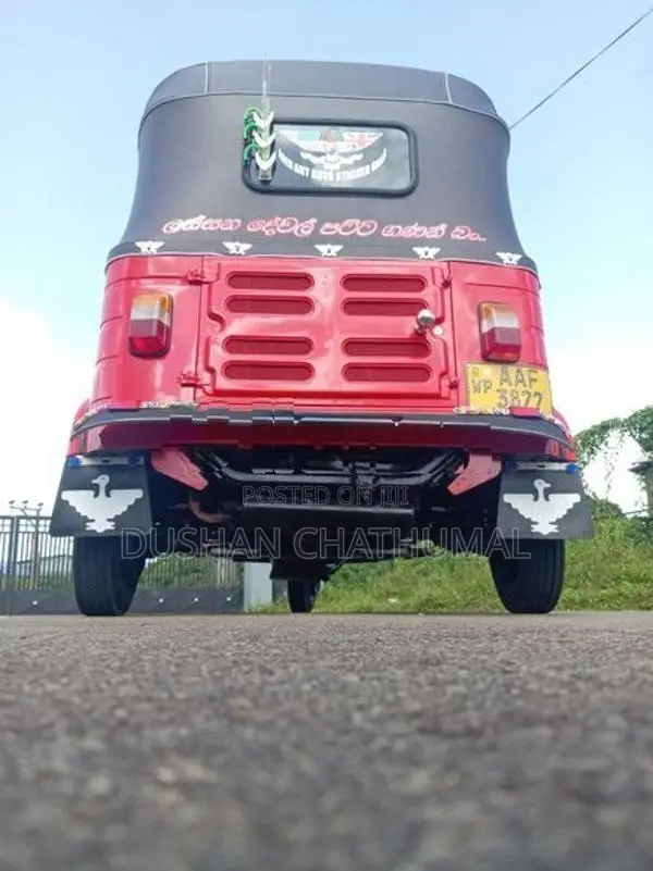 Bajaj RE 2012