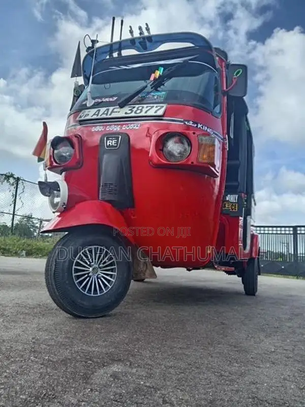 Bajaj RE 2012