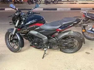 Bajaj Pulsar NS200 2025