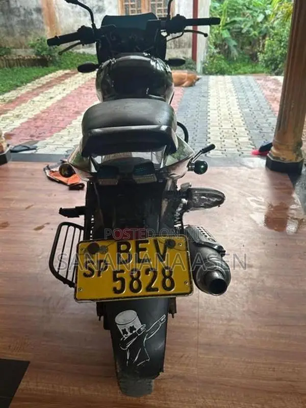Bajaj Pulsar 150 2017