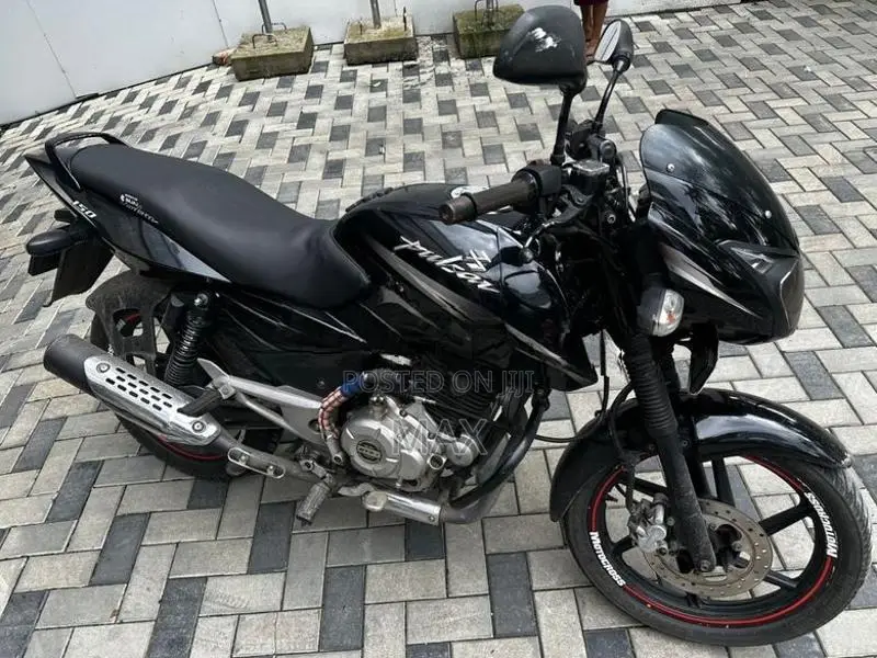 Bajaj Pulsar 150 2016