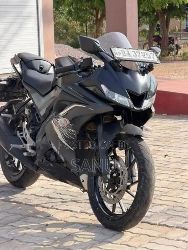 Yamaha R15 2020