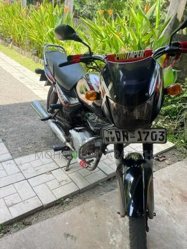 Bajaj CT100 2010