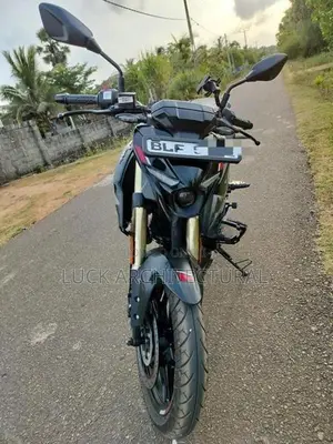 Bajaj Pulsar N160 Premium 2026