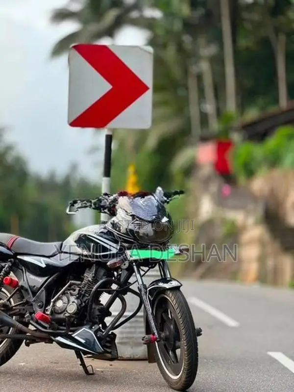 Bajaj Discover 2011