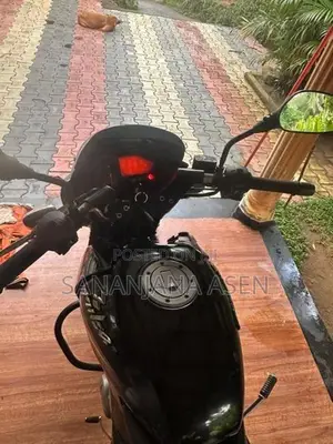 Bajaj Pulsar 150 2017
