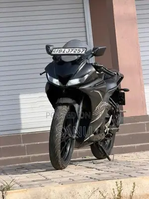 Yamaha R15 2020