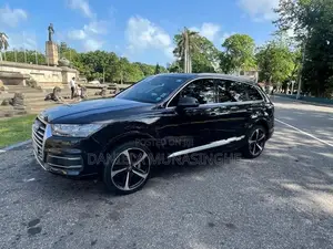 Audi Q7 2017