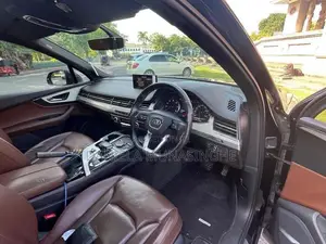 Audi Q7 2017