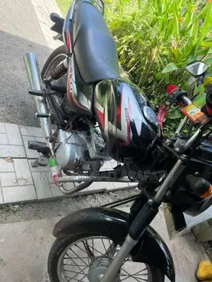 Bajaj CT100 2010