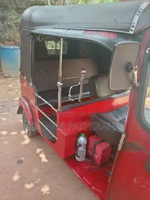 Bajaj RE 2009
