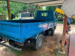 Isuzu AKD51 1976
