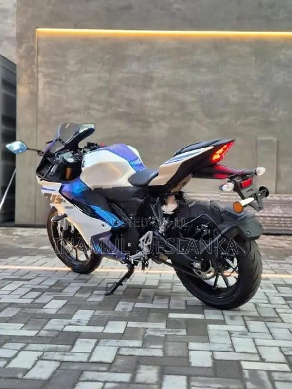 Yamaha R15 V4 2026