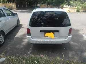 Nissan AD Wagon 1996