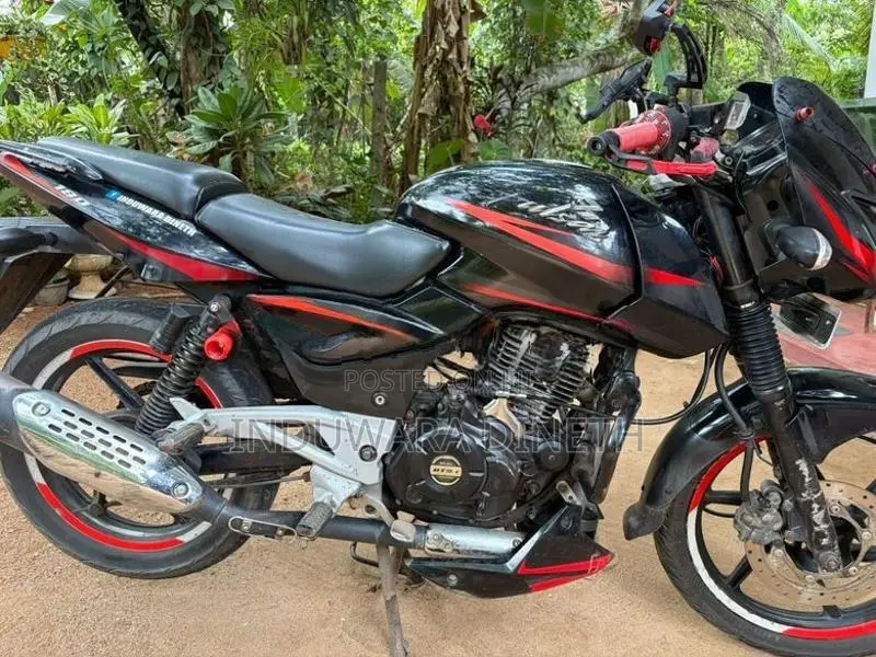 Bajaj Pulsar 180 2011