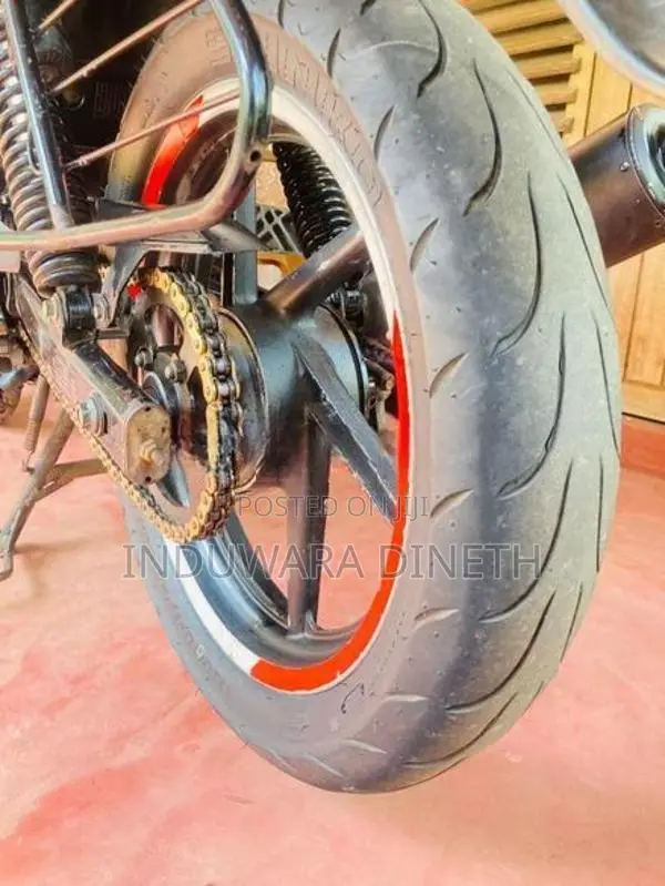 Bajaj Pulsar 180 2011