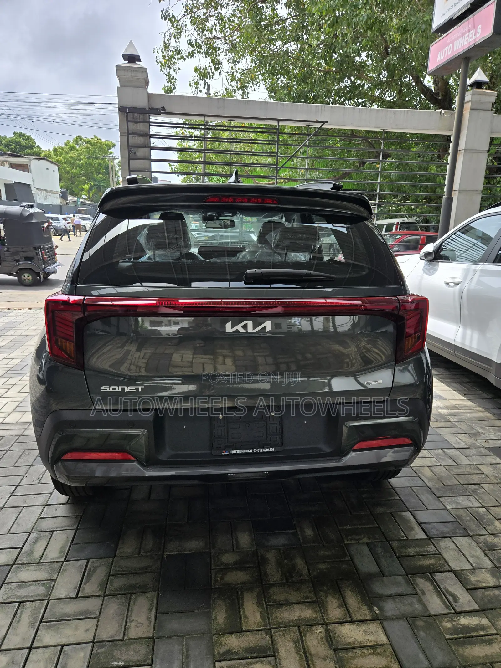 New Kia Sonet 2025 Green