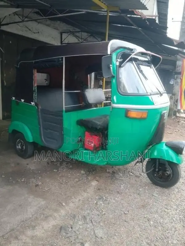 Bajaj RE 2005