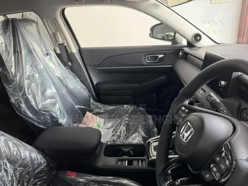 Honda Vezel Z premium 4way 2026