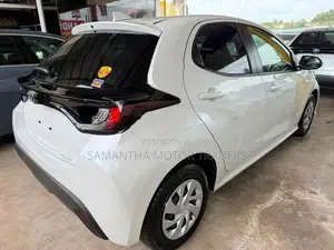 Toyota Yaris X Grade 2025