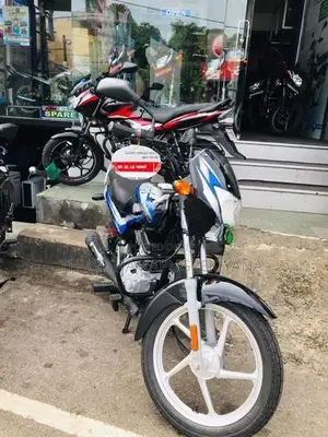 Bajaj CT100 2026
