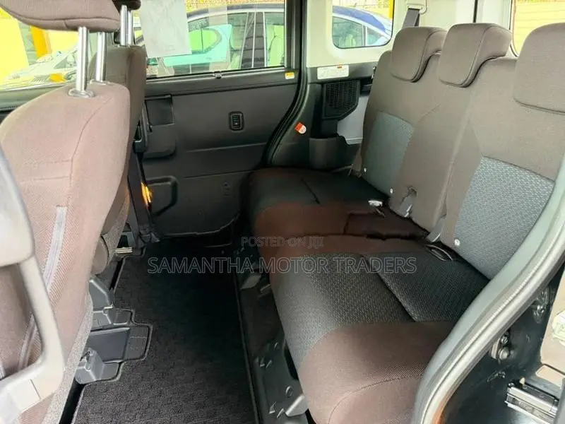 Toyota Roomy G Grade 2023