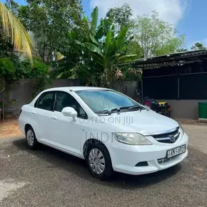 Honda Fit Aria 2008
